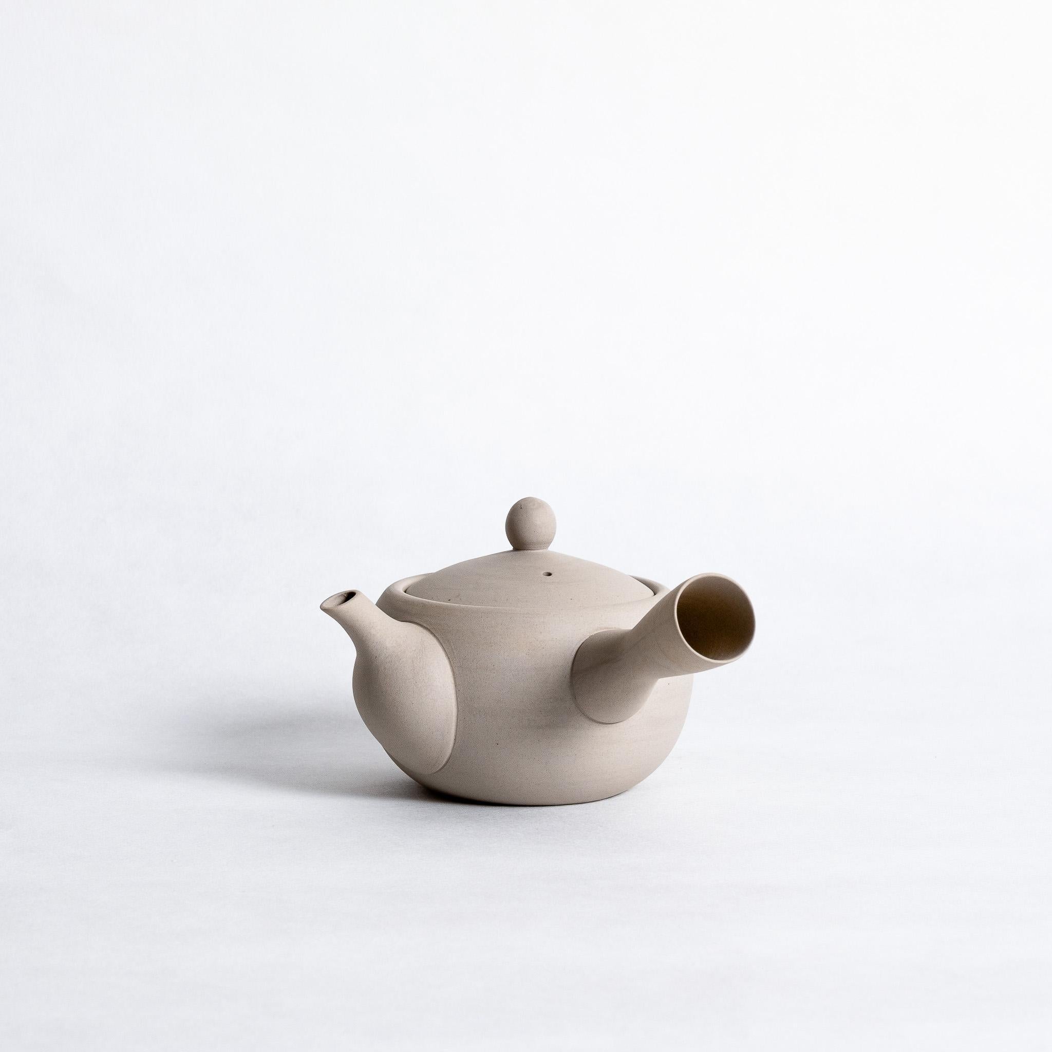 Nankei Kyusu - White