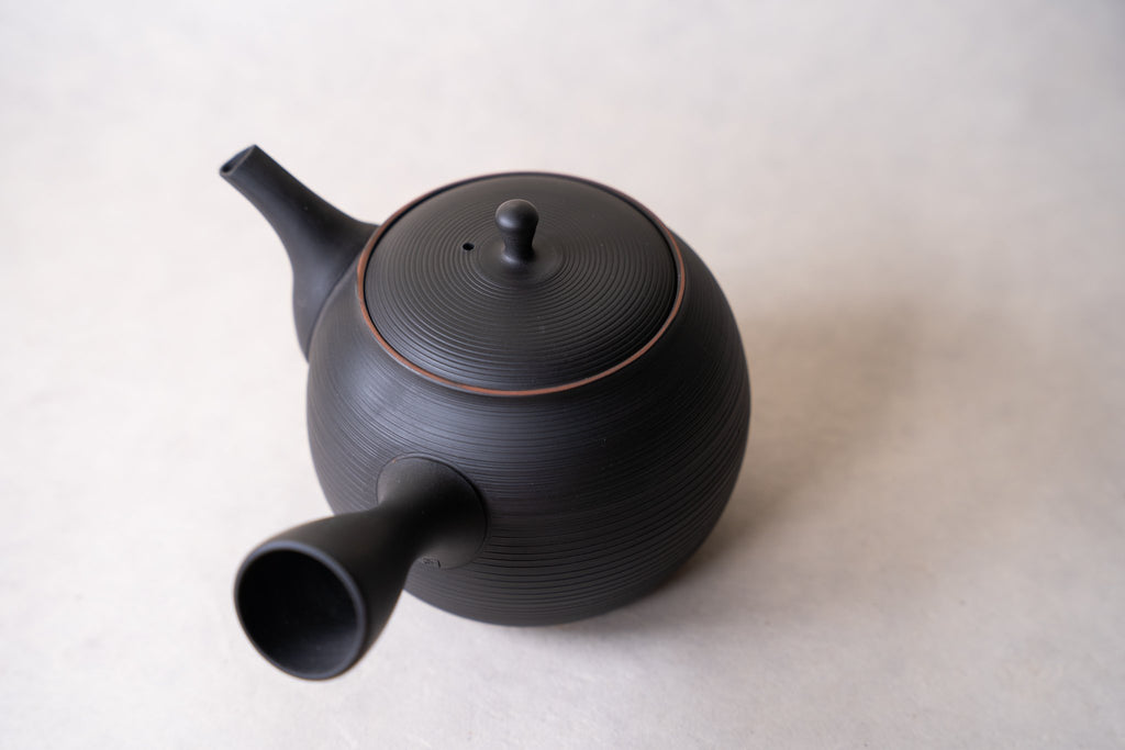 Gyokko Kuromaru Kyusu